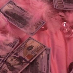 Meet your Posher, Mila